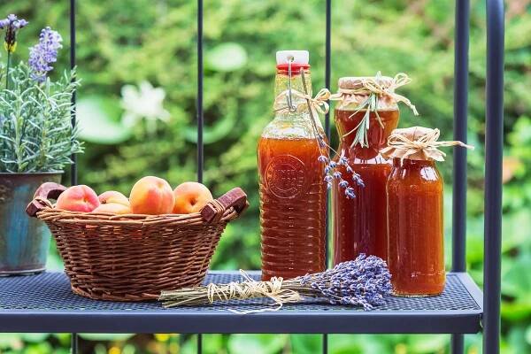 MERUŇKOVÝ SIRUP S LEVANDULÍ - Inspirace od decoDoma