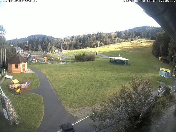   - Sofern die WebCam-Bilder nicht automatisch aktualisieren: “Strg + F5” drücken -