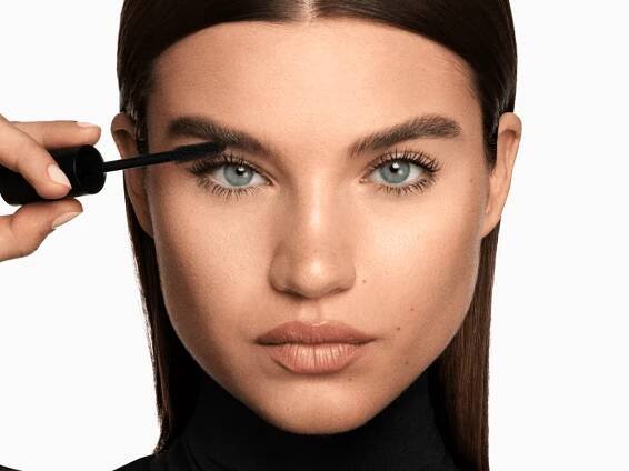Makeup By Mario's First-Ever Mascara Gives Me Super Fluttery Lashes