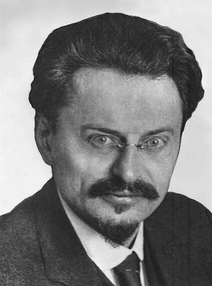 Lev Davidovič Trockij: strůjce převratu i jeho oběť