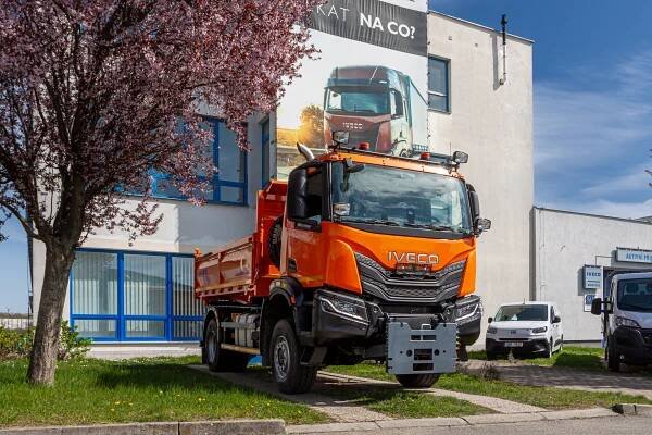 Nový IVECO T-WAY pro silničáře v Olomouci | agrotectrucks.cz