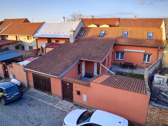 Prodej rodinného domu v klidné obci Záříčí