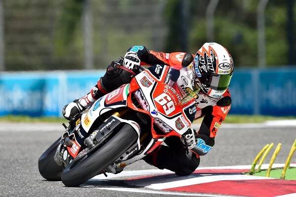Po prvním dni Ondřej Ježek drží druhou pozici na italském okruhu v Imole - MOTOHOUSE