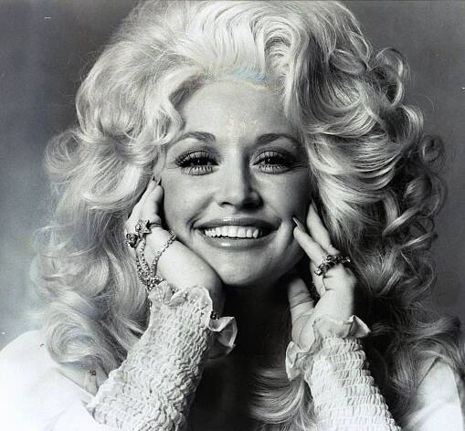 The Dolly Parton Beauty Rules! Straight From the Queen of Country’s Own Mouth