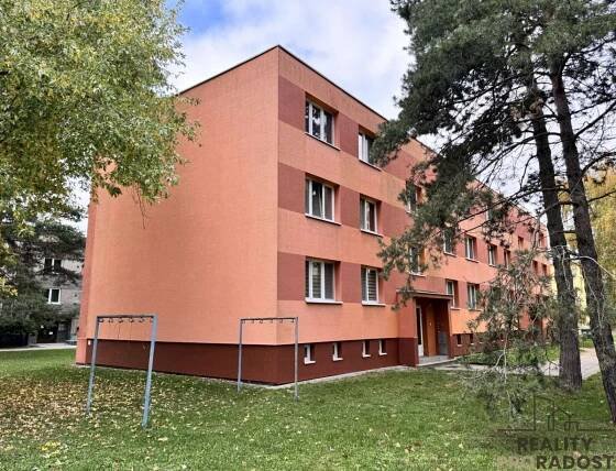 Pronájem bytu 3+1,na adrese tř. Bří Čapků Hodonín, pronájem byt 3+1 s balkonem  v  Hodoníně