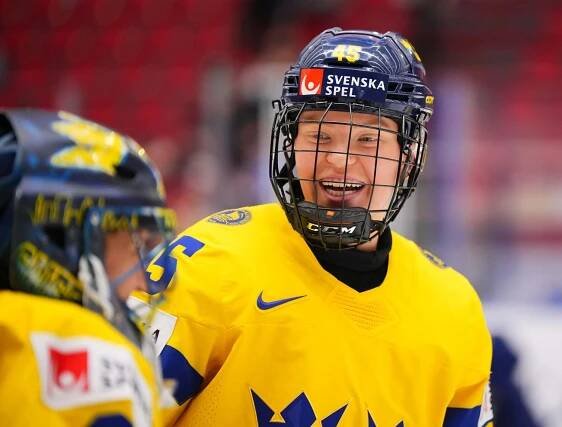 IIHF - Gallery: Finland v. Sweden - Quarter-final #1 - 2025 IIHF Women's World Championship
