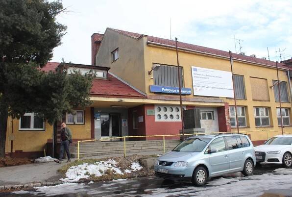 Jak se provozuje kavárna v Petrovicích? Covid tu mnohé naučil, pomáhá internet