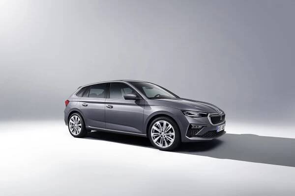 Škoda zahájila výrobu modernizovaných modelů Scala a Kamiq. Vylepšila výbavu i design