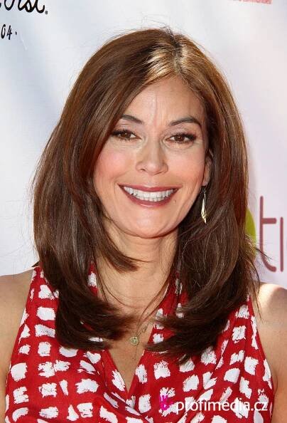 Teri Hatcher - celebrity účes - HappyHair