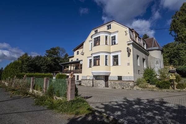 Venkovní prostory | Galerie | Penzion Stará Školka Nová Ves u Jablonce nad Nisou ubytování Jizerské Hory Jablonec nad
