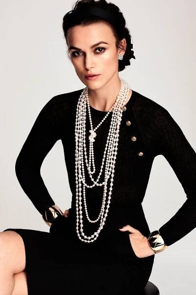 VIDEO: Quick-fire questions with Keira Knightley | Chanel fashion, Fashion, Trendy fashion