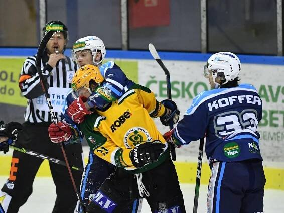 HC Vsetín online - oficiální­ internetové stránky VHK Vsetí­n | Zápas | HC Stadion Vrchlabí – VHK ROBE Vsetín 4:3