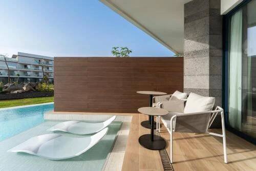 Bazén v ubytování Barceló Playa Blanca nebo v jeho okolí