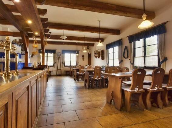 Bukovanský mlýn Restaurace interiér 2