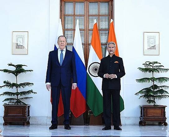 Ukrajina je chápavější, v rozhovorech došlo k pokroku, uvedl Lavrov