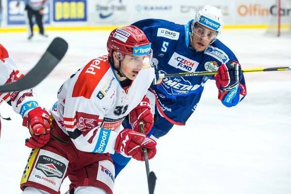 Hokejová řežba Kometa - Hradec: My hrajeme na ledě, oni spíš mluví, říká Čiliak