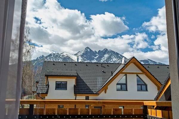 VILA DOMOVINA - Tatranská Lomnica - Centrum Vysokých Tater | Vysoké Tatry - ubytování, informace, hotely, penziony, apartmány