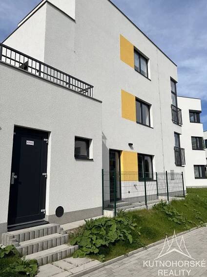 Pronájem bytů 1+kk, 381 | Mapio.cz