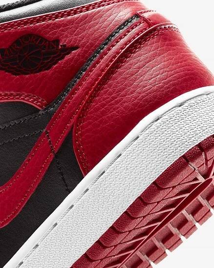 Boty Nike Jordan 1 Mid Banned 2020 GS 36,5 za 4436.00CZK - Allegro