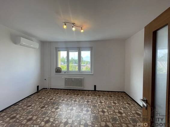 Pronájem bytu 3+1 s balkonem a klimatizací v Jihlavě, nájem bytu 3+1 balkon, klimatizace, Jihlava | REALITY PRORADOST s