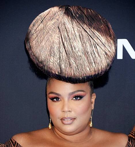 Lizzo Beauty Routine