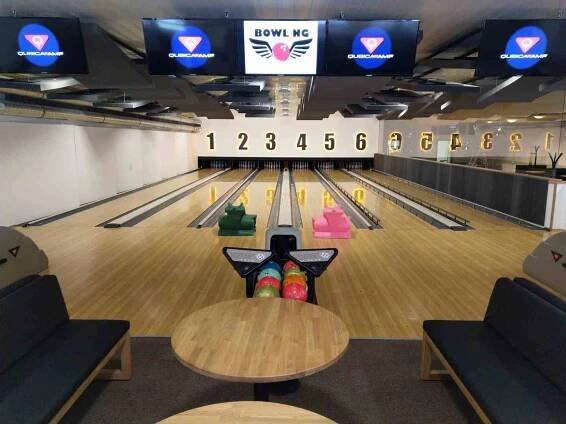Garage Billiard & Bowling Smíchov - Praha 5