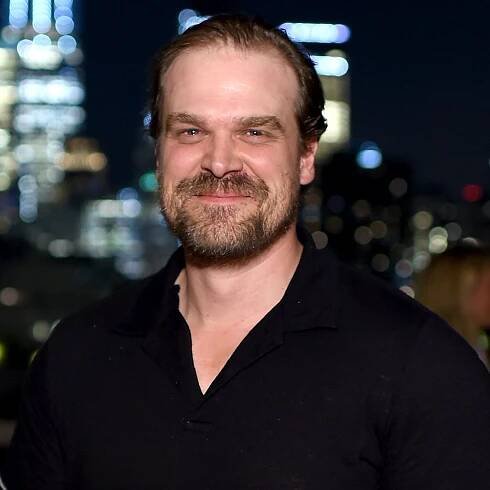 'Stranger Things' Star David Harbour Describes the Manic Episode That Led to His Bipolar Disorder Diagnosis