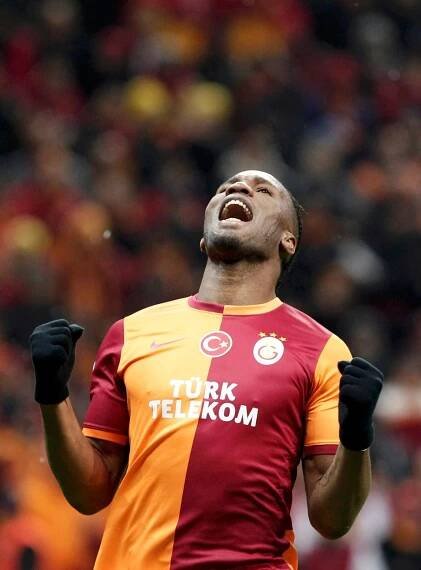 VIDEO Filigrán Drogba je ve formě, Chelsea se má nač těšit