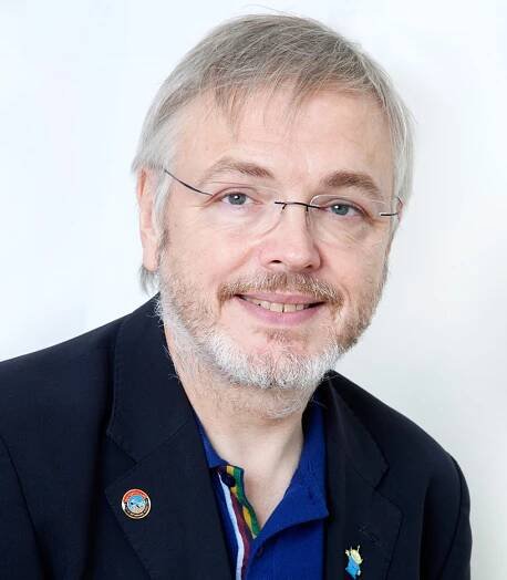Chris Oliver (surgeon) - Wikipedia