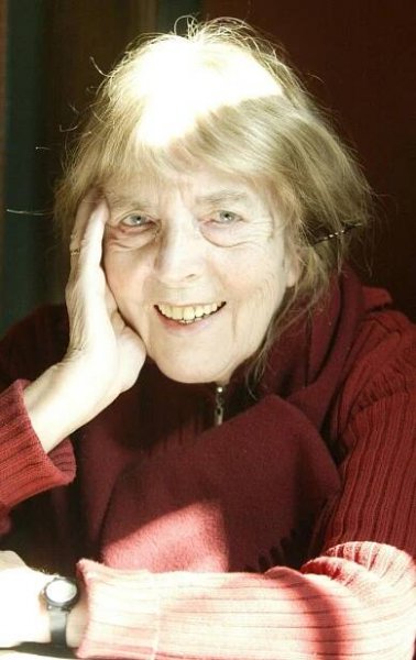 Zemřela Adriena Šimotová, první dáma české výtvarné scény