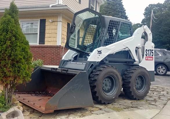 Symptoms That Something Is Wrong With Skid Steer Motor