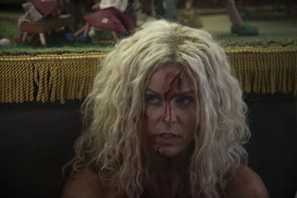 31 - Z filmu - Sheri Moon Zombie