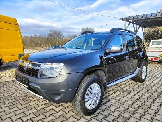 DACIA DUSTER 1.6i 16V 4x4 AMBIANCE ZÁVĚS HAGUSY CD