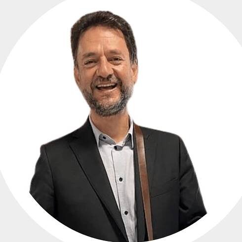 Cesar se směje
