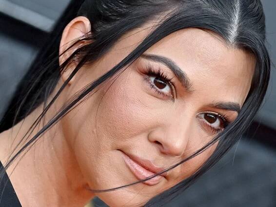 Kourtney Kardashian Proved the Milk Bath Manicure Trend Totally Works on Short Nails — See Photos
