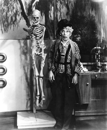 HORSE FEATHERS, Harpo Marx, 1932
