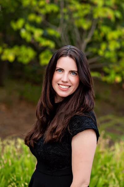 Headshot of Natalie Smith D.M.D. 