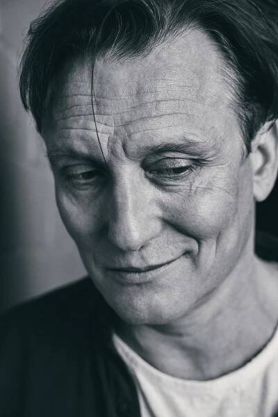 Oliver Massucci - NILS SCHWARZ PHOTOGRAPHY