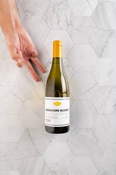 Unchained Weiss | Volatile Wines