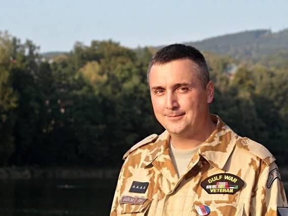 Veterán Gábor promluvil o smrti vojáků. Co se změnilo od války v Zálivu?