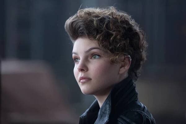 Gotham - Všechny šťastné rodiny jsou stejné - Z filmu - Camren Bicondova