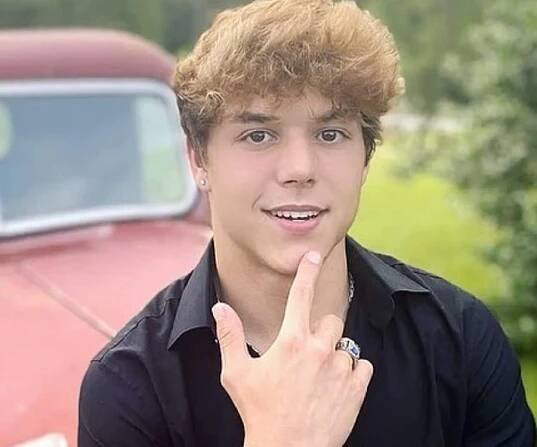 Alec Moore – Bio, Facts, Family Life, Career