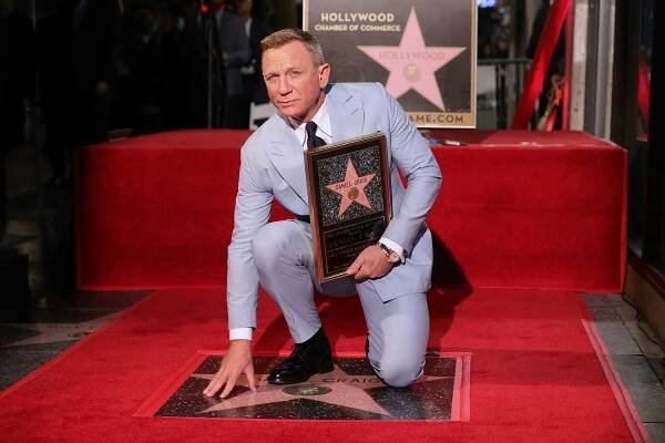 Watch live as Daniel Craig gets Hollywood Walk of Fame star next to former James Bond Roger Moore
