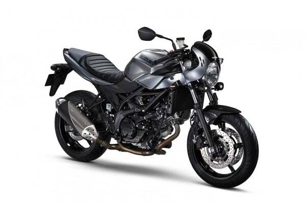 Suzuki SV 650 X 2018: s přídavnými mlhovými světly × Motoforum.cz