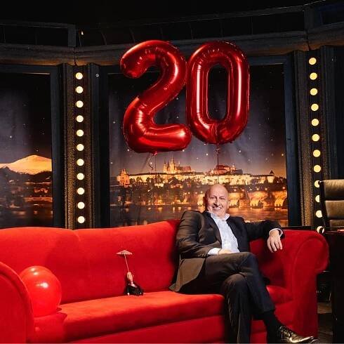 Jan Kraus slaví 20 let své legendární talkshow: Dva červené gauče a 2549 hostů. Chystá se speciální díl