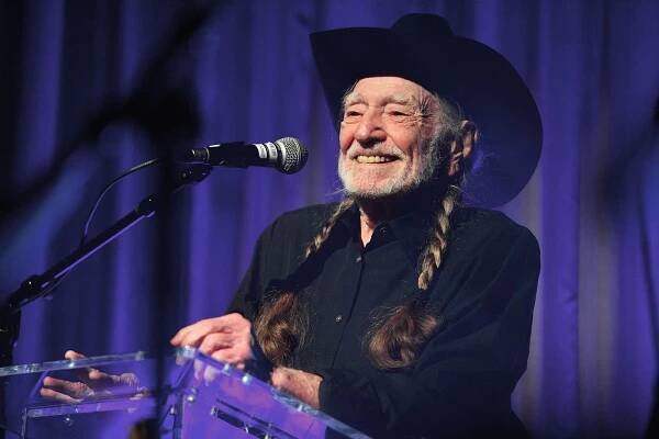 50 Facts About Willie Nelson
