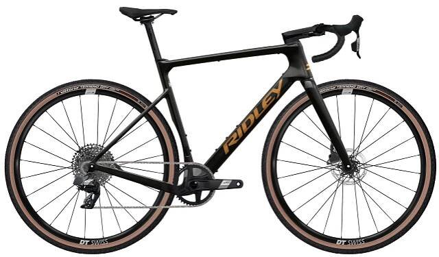 Gravelové kolo RIDLEY ASTR Apex AXS Black Metallic/Bronze Gold