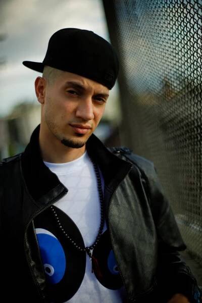 Omar Offendum by Laith Majali