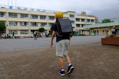Japan’s Abe eager to avoid another nationwide school closure