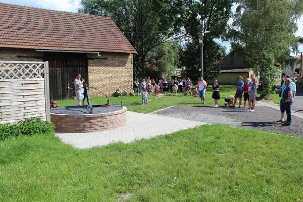 Slavnostní otevření studny 27.6. 2020 - Oficiální stránky obce Libkovice pod Řípem